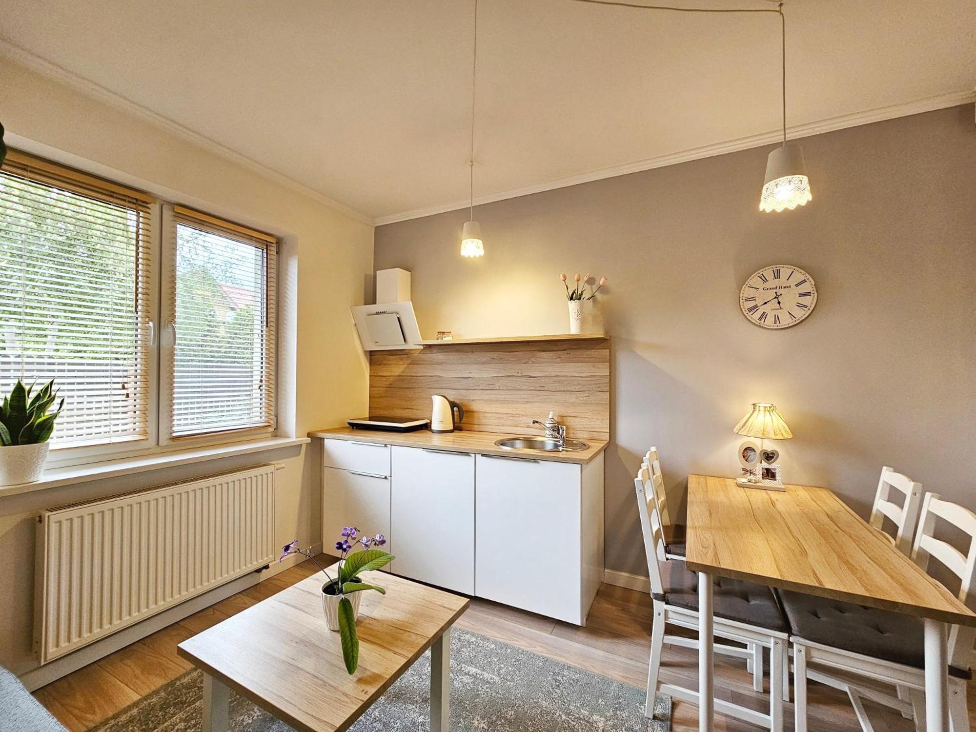 Apartament Garden- Parking, Ogrodek, Cicha Okolica Pruszcz Gdański Eksteriør billede