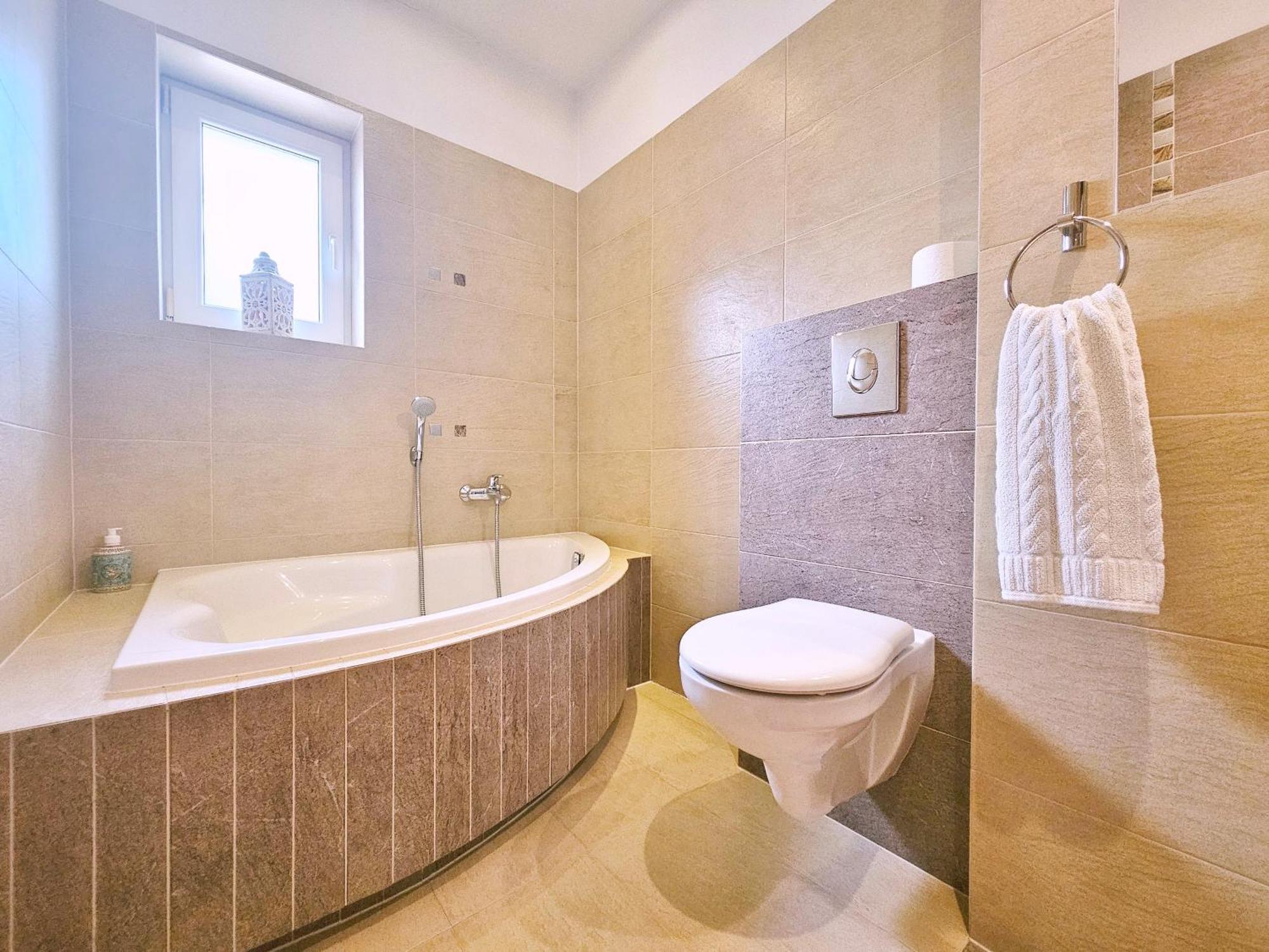 Apartament Garden- Parking, Ogrodek, Cicha Okolica Pruszcz Gdański Eksteriør billede